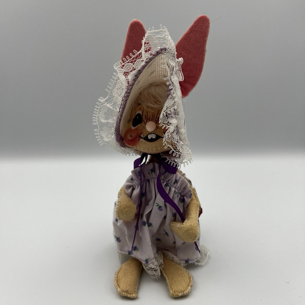 Vintage Annalee Doll Bunny Girl 1989 Easter Parade Bonnet